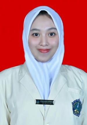 Xotin dugonasining yuziga eshagi bilan otirdi